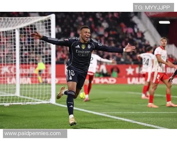 西甲最佳阵容公布姆巴佩领衔巴萨四星入选维尼修斯遗憾落选